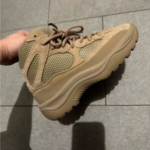 Yeezy desert boot  Tan Mesh & Suede Sneaker Boot